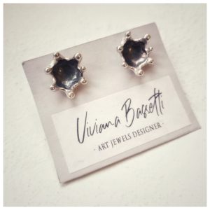 Pendientes Agua cortos