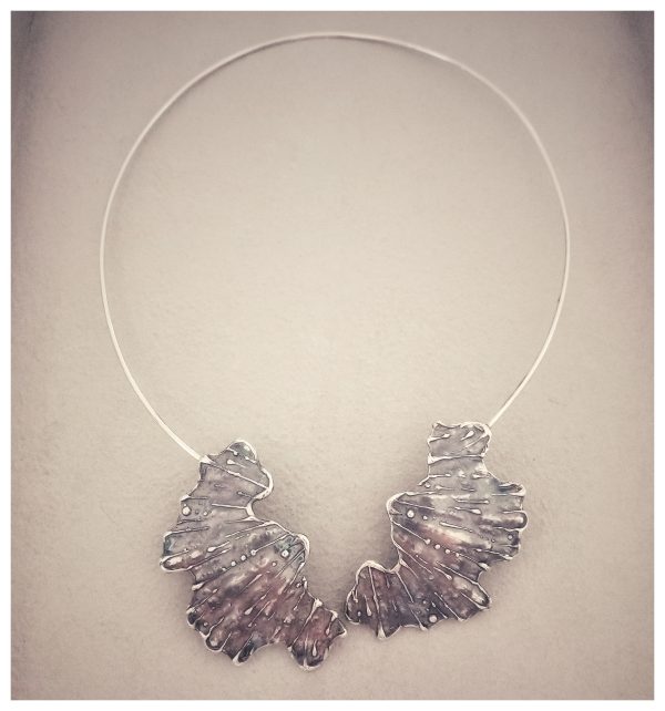 COLLAR RÍGIDO GRANDE  EN PLATA 925 NATURAL O ENVEJECIDA