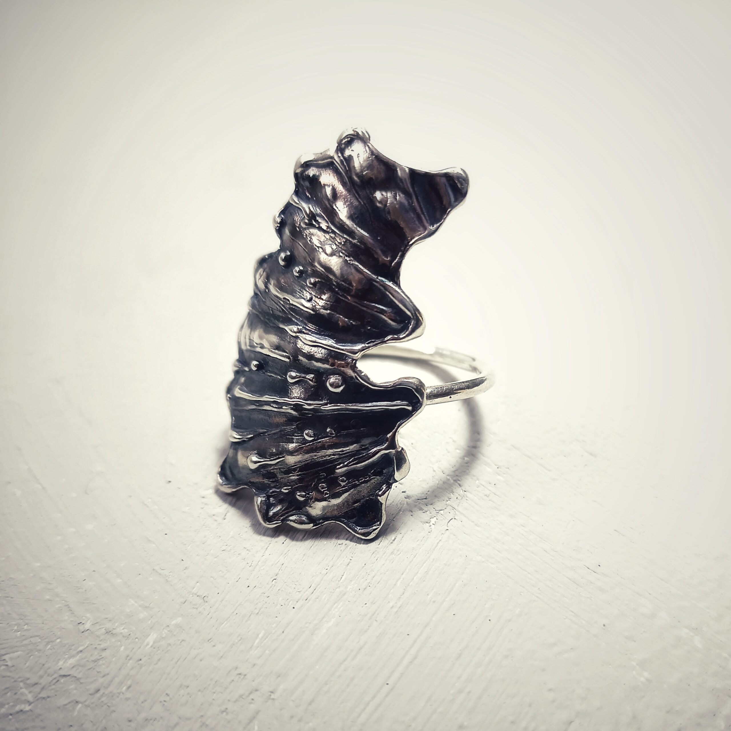 ANILLO MEDIO AJUSTABLE EN PLATA 925 NATURAL O ENVEJECIDA