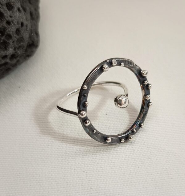 Anillo círculos ajustable en plata 925 oxidada