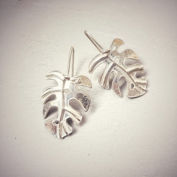 PENDIENTES MONSTERA PLATA 925