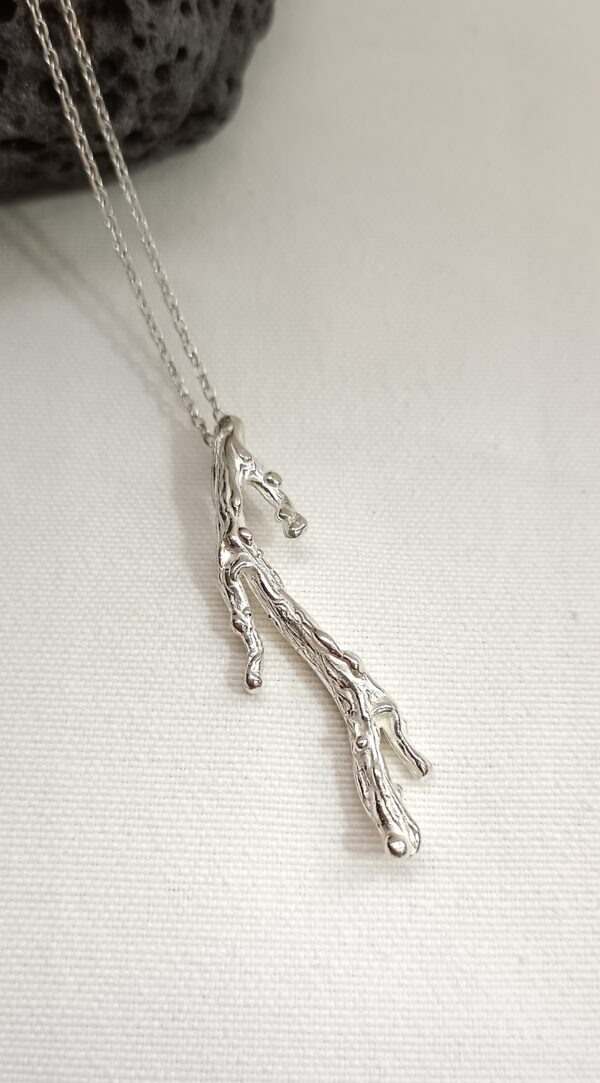 COLGANTE "CORAL" CON CADENA