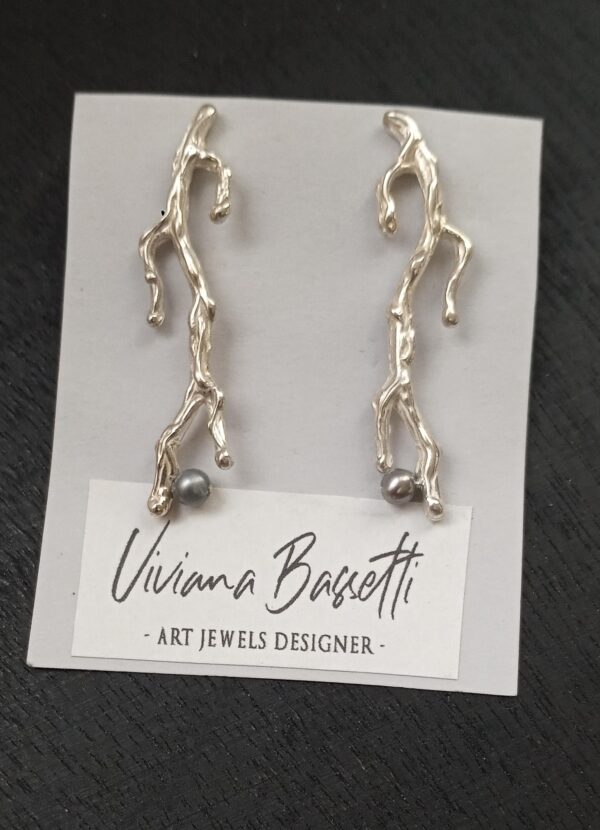PENDIENTES "CORAL" LARGOS BOTÓN PERLA GRIS