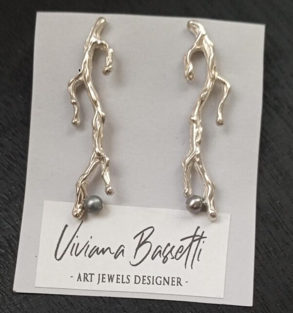 PENDIENTES "CORAL" LARGOS BOTÓN PERLA GRIS